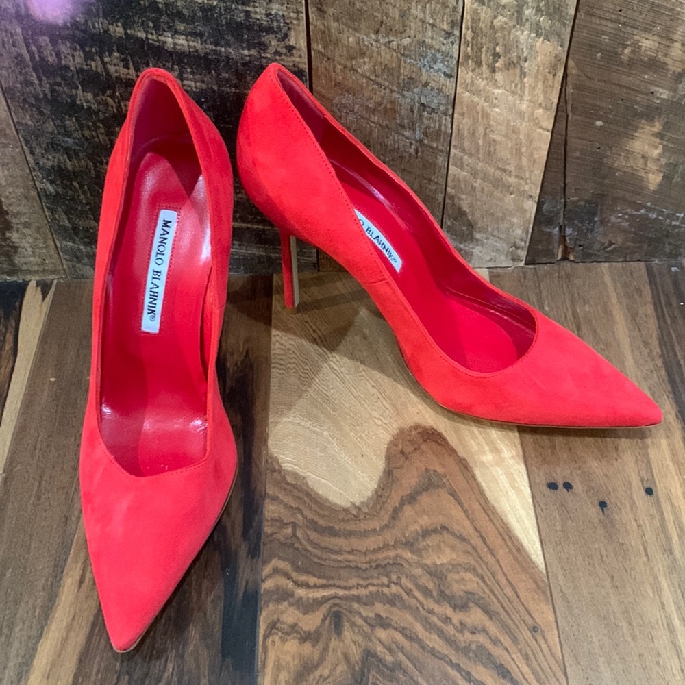 Manolo Blahnik red suede heel - never worn!Fabulous for the Holidays..!!!